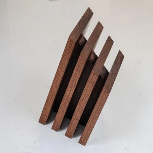 The Angled Sculptor – Premium Solid Walnut Magnetic Countertop Knife Block