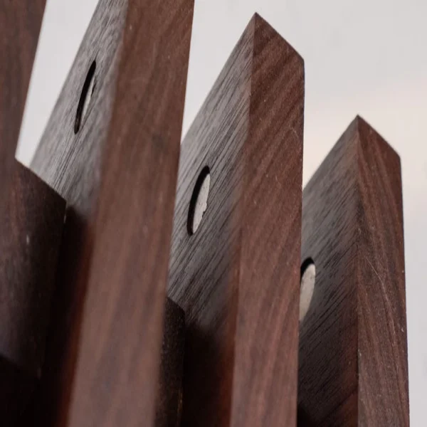 The Angled Sculptor – Premium Solid Walnut Magnetic Countertop Knife Block