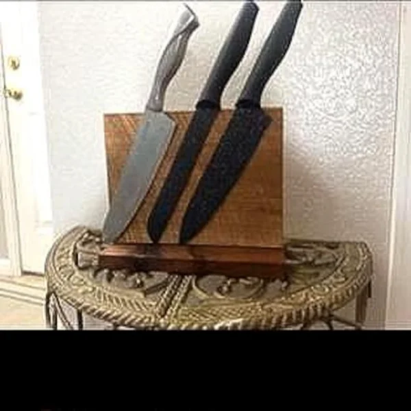 The Heritage Stand – Premium Solid Wood Magnetic Countertop Knife Block