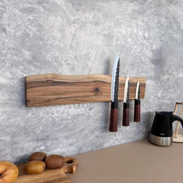 The Raw Walnut Horizon – Live Edge Artisan Magnetic Knife Holder