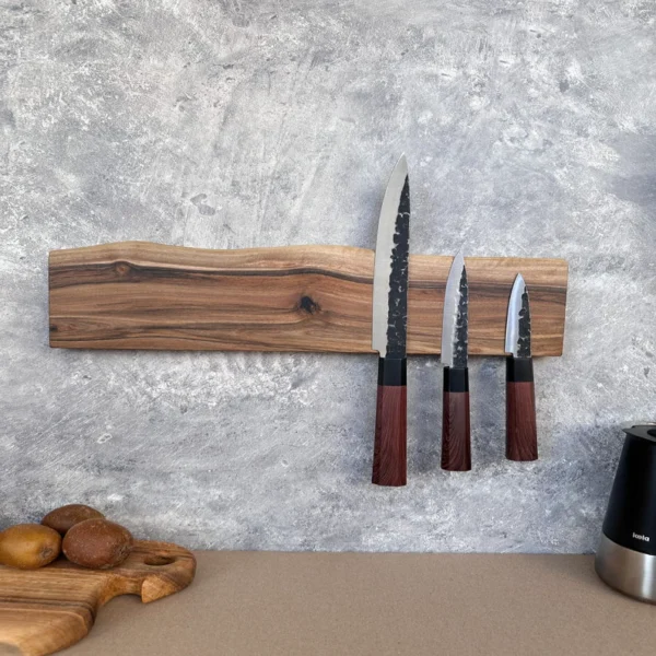The Raw Walnut Horizon – Live Edge Artisan Magnetic Knife Holder
