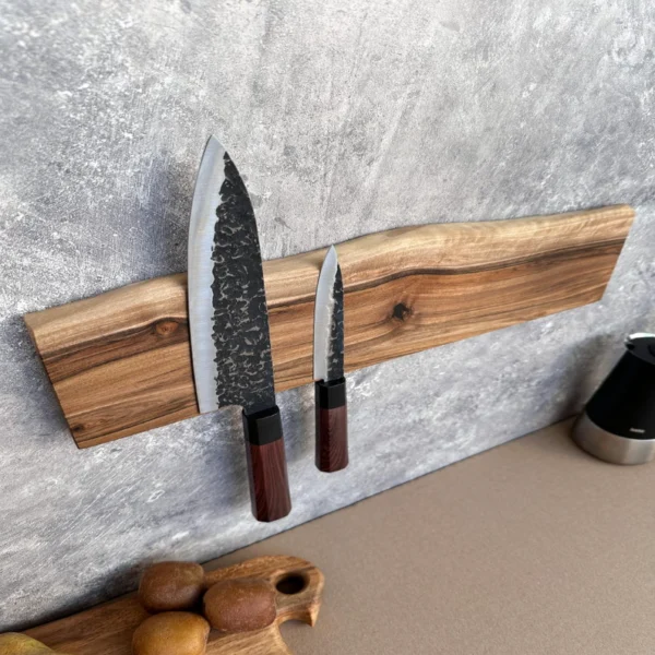 The Raw Walnut Horizon – Live Edge Artisan Magnetic Knife Holder