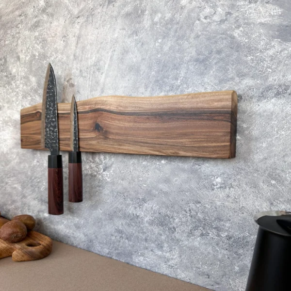 The Raw Walnut Horizon – Live Edge Artisan Magnetic Knife Holder