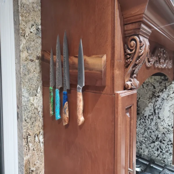 The Walnut Wild-Edge – Handcrafted Neodymium Magnetic Knife Rack